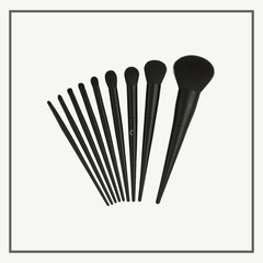 BRUSHIQUE™ プロ仕様メイクブラシセット